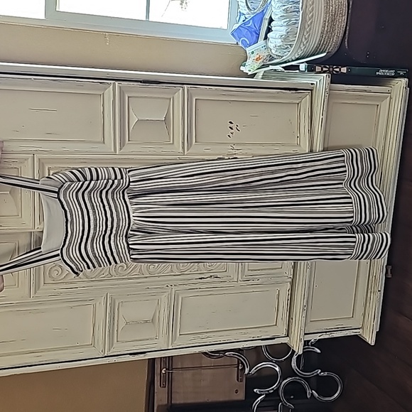 Romper - Picture 2 of 3